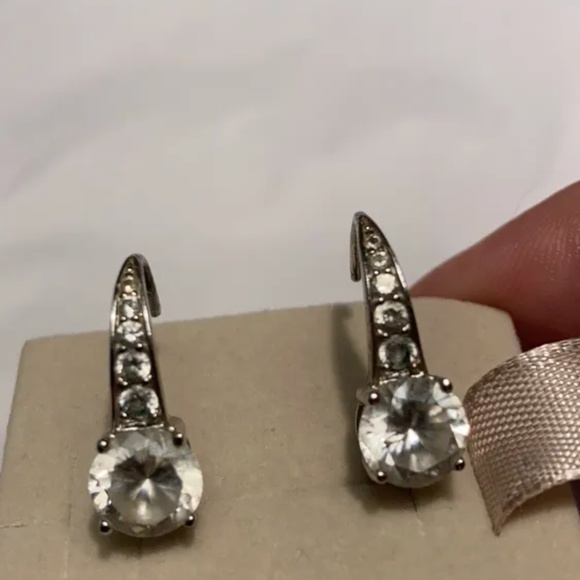 Silver drop earrings - Picture 2 of 6